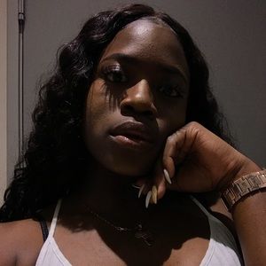 Meet your Posher, Maya